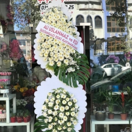  Samsun Çiçek Büyük Çift kat Beyaz Renk Çelenk 